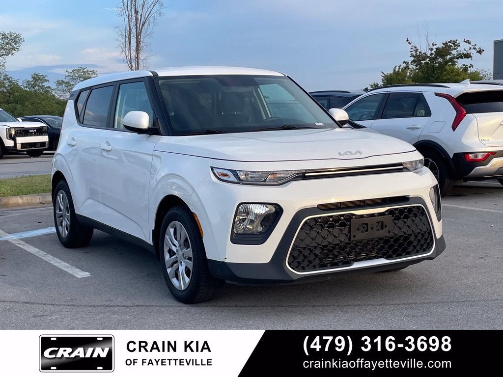 2022 Kia Soul LX - 35 MPG / APPLE CARPLAY