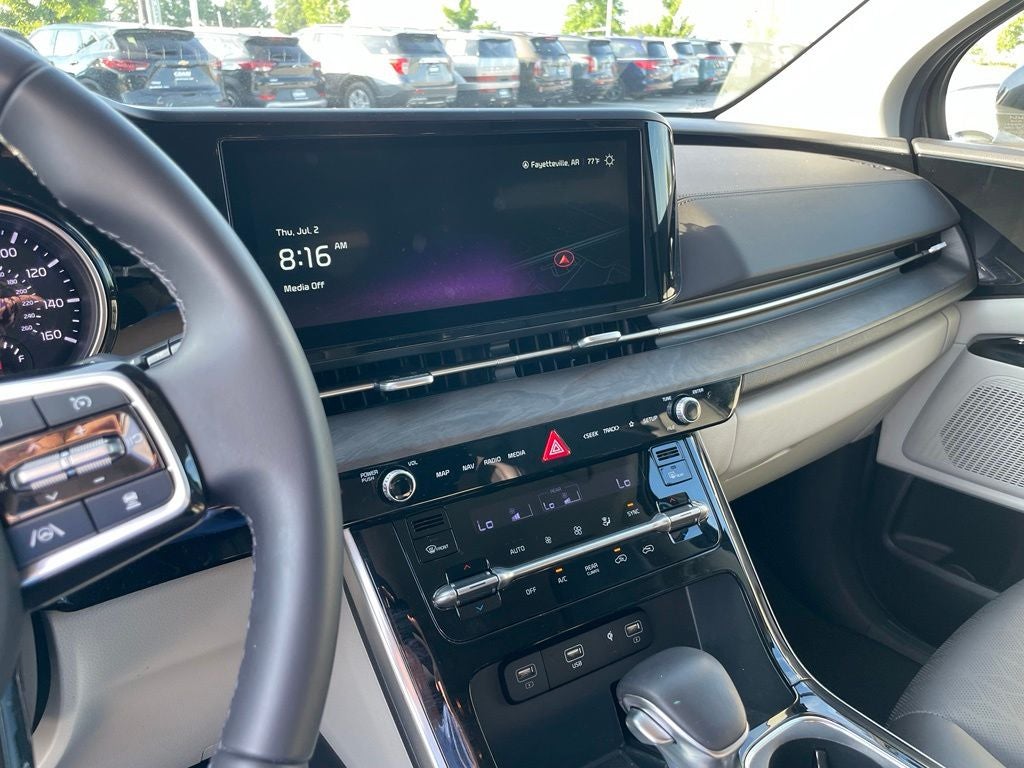 2024 Kia Carnival EX - 8 PASSENGER / NAVIGATION SYSTEM