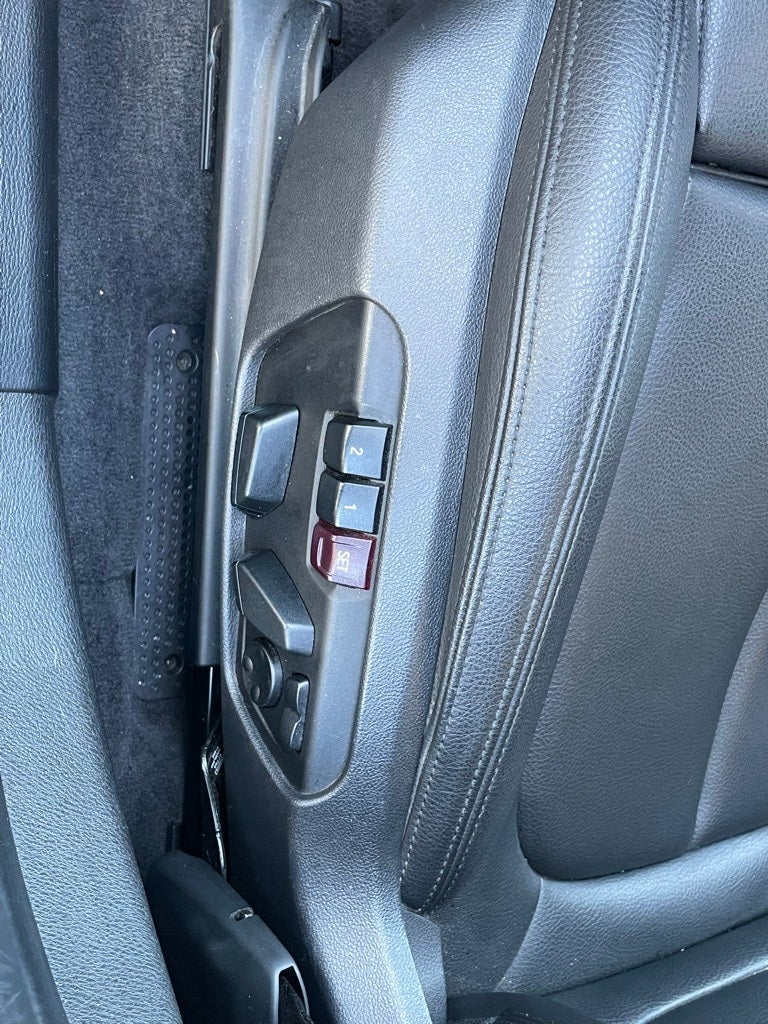 2020 BMW X2 sDrive28i - HEATED SEATS / DUAL CLIMATE CONTROL