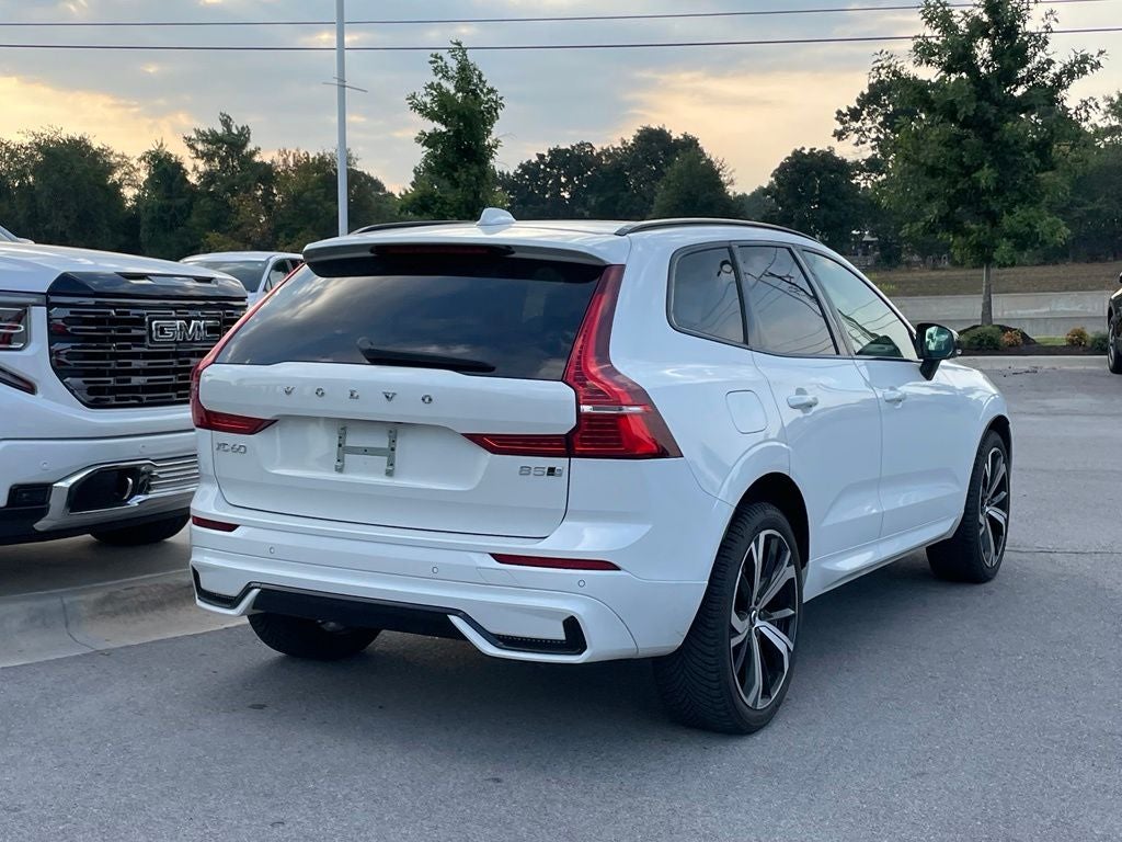 2022 Volvo XC60 B5 R-Design - NAVIGATION / POWER MOONROOF