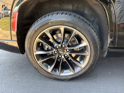 2025 Jeep Grand Wagoneer L Series III Obsidian, Rear Entertainment, 22" Wheels