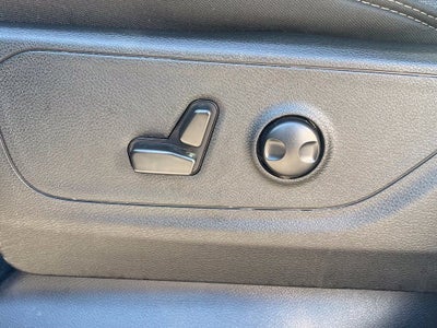 2022 RAM 1500 Big Horn/Lone Star Night Pkg, Level 2 Equip, Clean CarFax