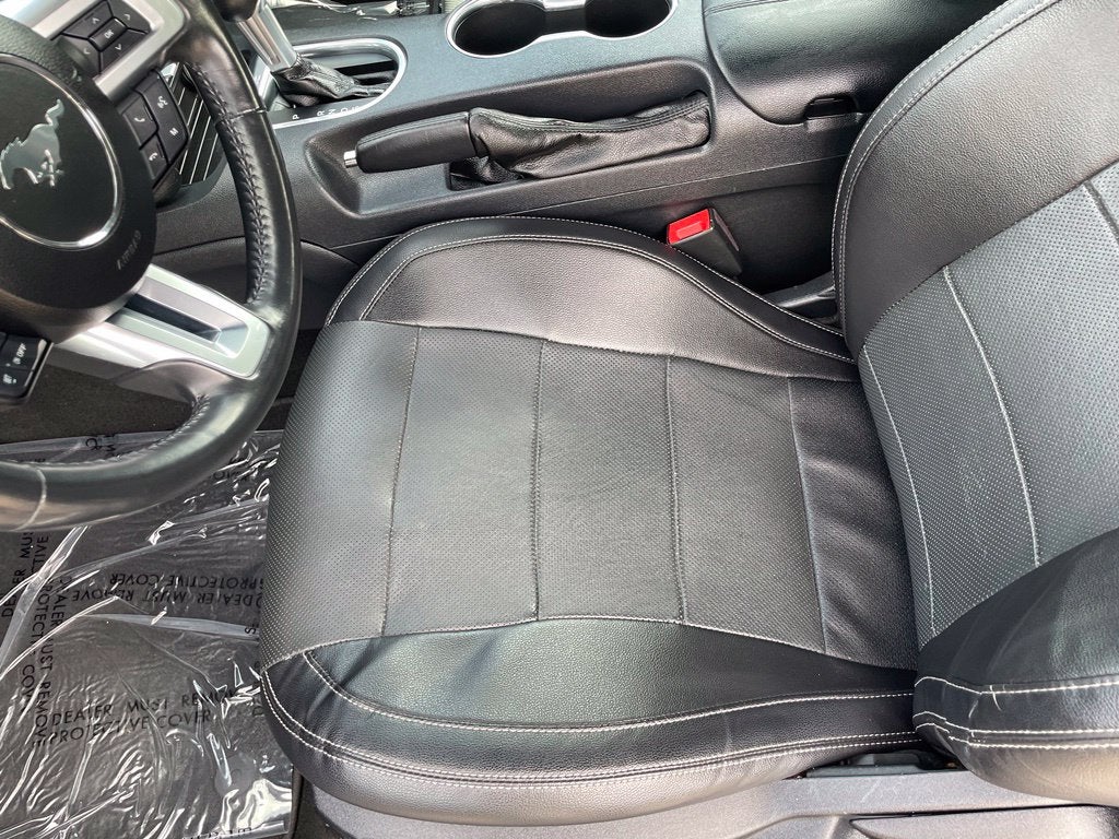 2021 Ford Mustang GT Premium Clean CarFax, Leather