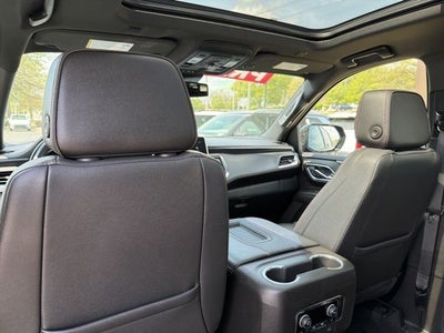 2023 Chevrolet Suburban RST