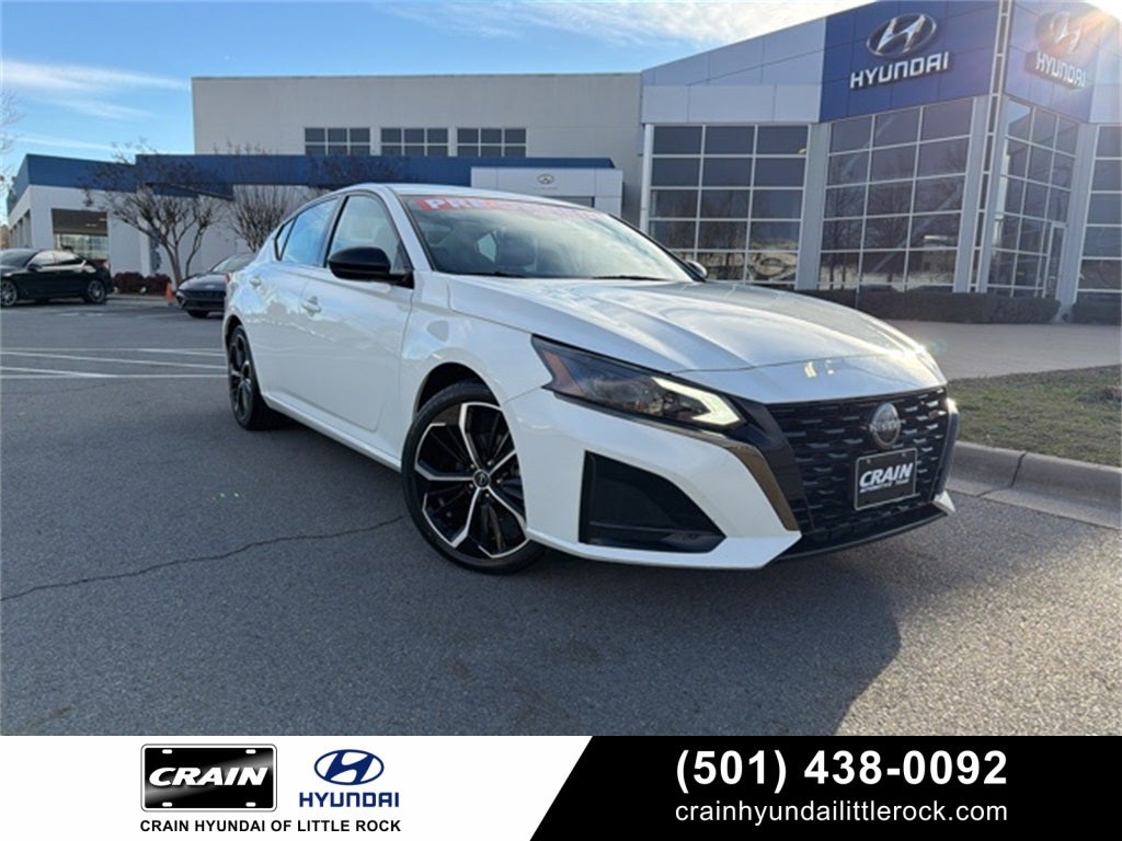 2023 Nissan Altima 2.5 SR