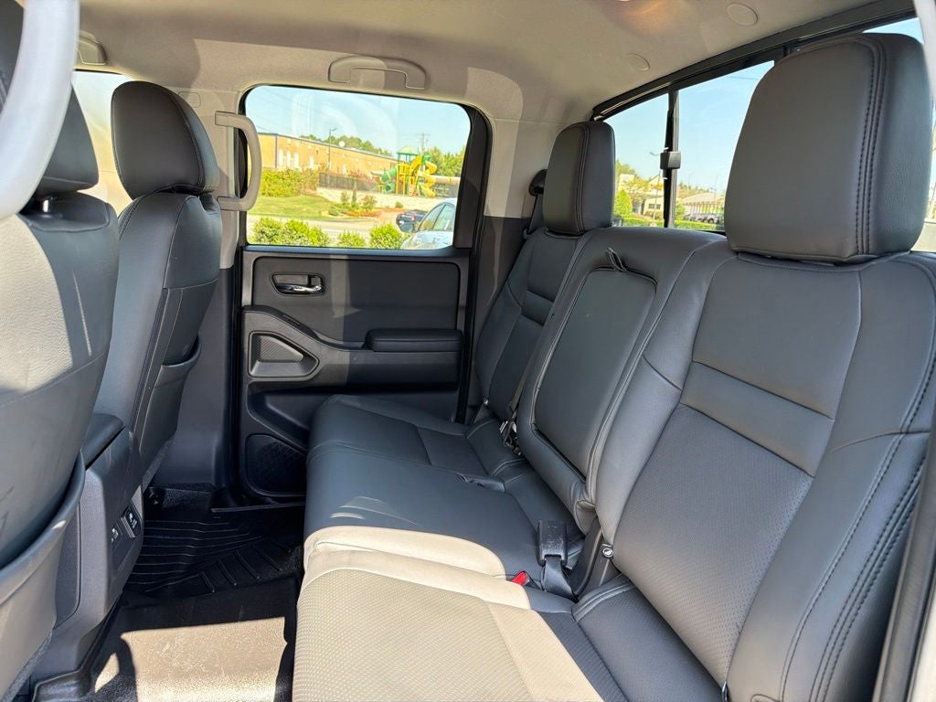 2022 Nissan Frontier SV Convenience Pkg, Technology Pkg