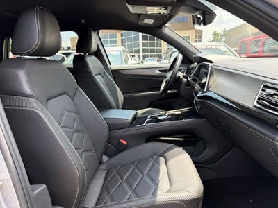 2025 Volkswagen Atlas Cross Sport 2.0T SE w/Technology