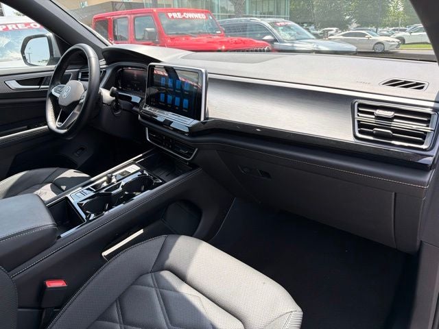 2025 Volkswagen Atlas Cross Sport 2.0T SE w/Technology