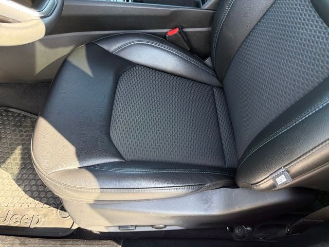 2025 Jeep Compass Latitude CLEAN CARFAX 1-OWNER