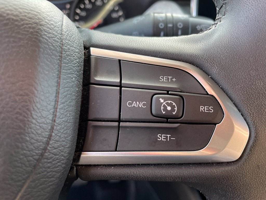 2024 Jeep Compass Latitude Clean CarFax, One Owner