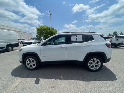 2024 Jeep Compass Latitude Clean CarFax, One Owner