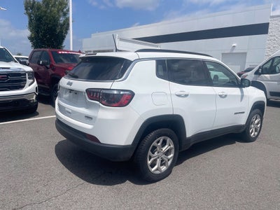 2024 Jeep Compass Latitude Clean CarFax, One Owner