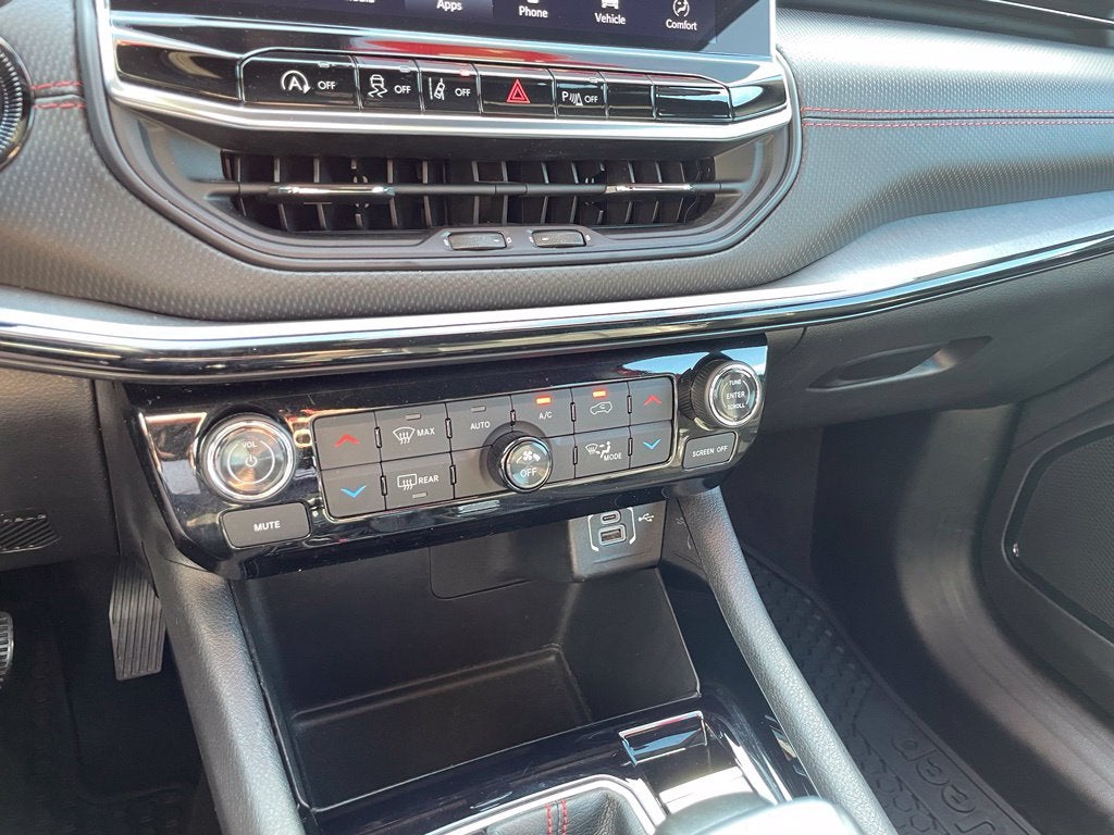 2025 Jeep Compass Trailhawk Clean CarFax, One Owner