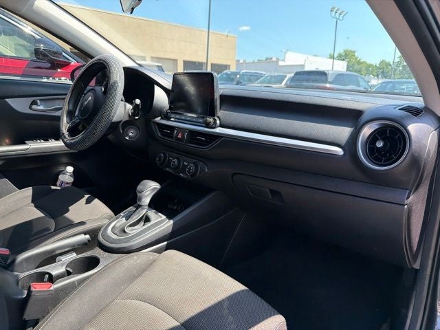2023 Kia Forte LX
