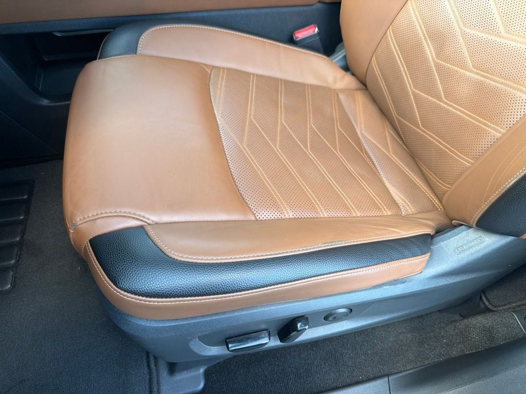 2024 Nissan Pathfinder Platinum CLEAN CARFAX