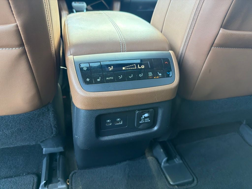 2024 Nissan Pathfinder Platinum CLEAN CARFAX