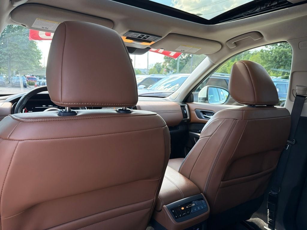 2024 Nissan Pathfinder Platinum CLEAN CARFAX