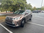 2019 Toyota Highlander Limited Platinum Third Row, Leather, Clean CarFax, One Owner, Low M