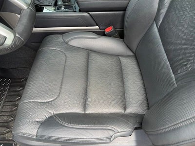 2024 Toyota Tundra Hybrid Limited CLEAN CARFAX 1-OWNER