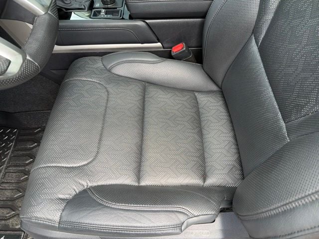 2024 Toyota Tundra Hybrid Limited CLEAN CARFAX 1-OWNER