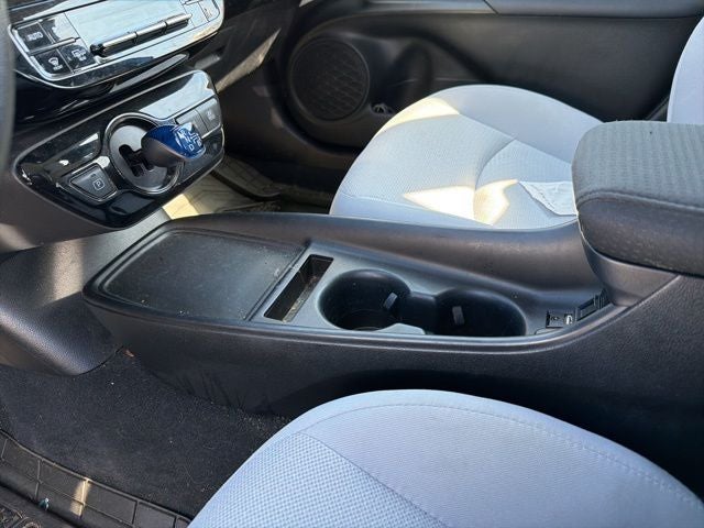 2020 Toyota Prius LE