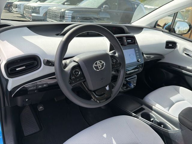 2020 Toyota Prius LE