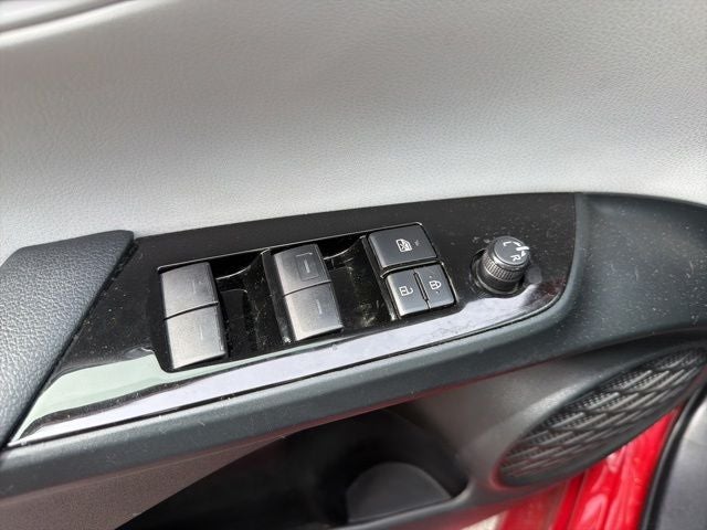 2020 Toyota Prius LE