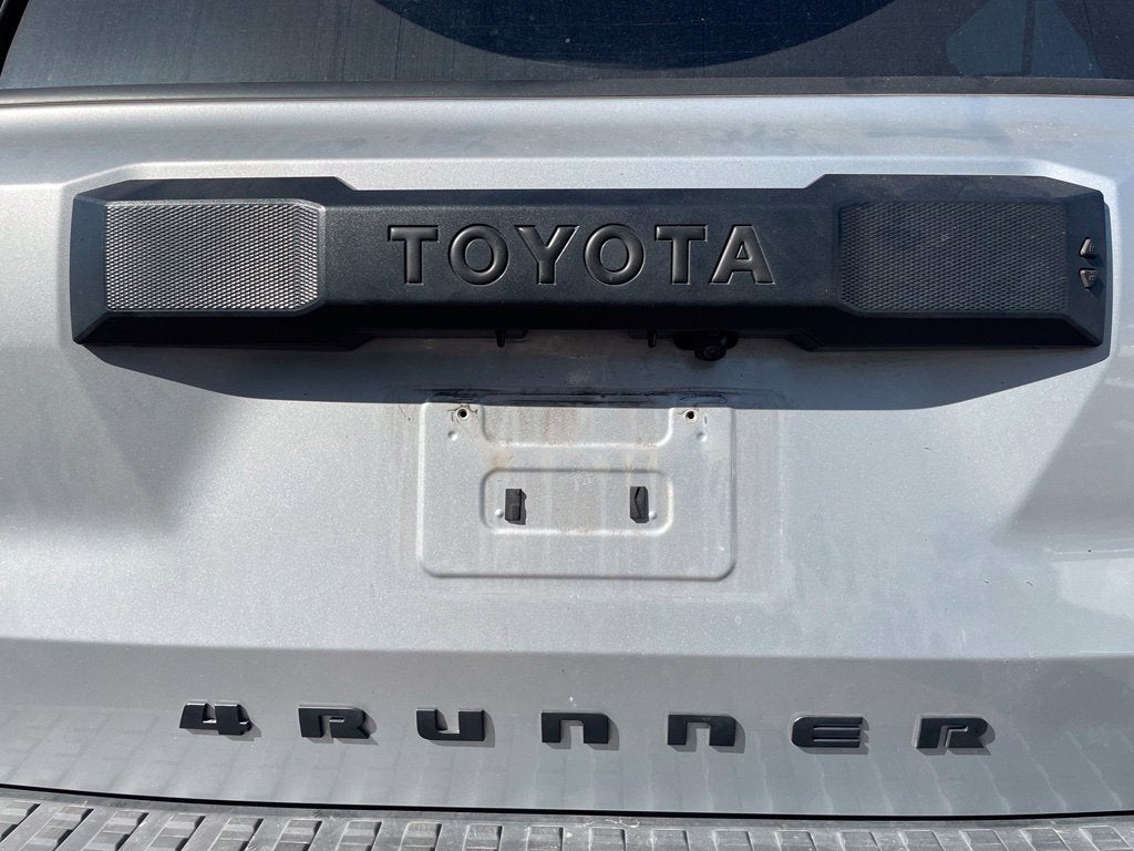 2025 Toyota 4Runner SR5 Clean CarFax, Third Row Seat