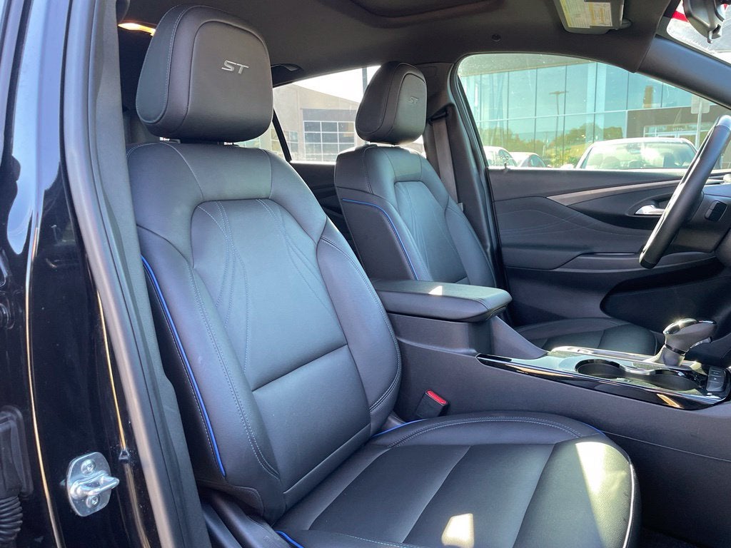 2025 Buick Envista Sport Touring Moonroof, Clean CarFax, One Owner