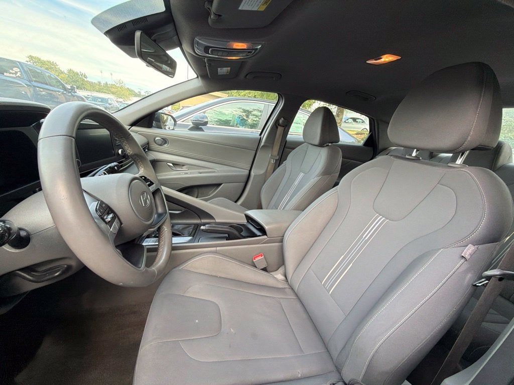 2025 Hyundai Elantra SEL Sport One Owner, Clean CarFax