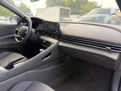 2025 Hyundai Elantra SEL Sport One Owner, Clean CarFax