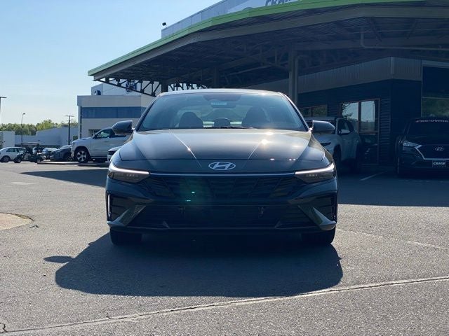 2025 Hyundai Elantra Hybrid Limited