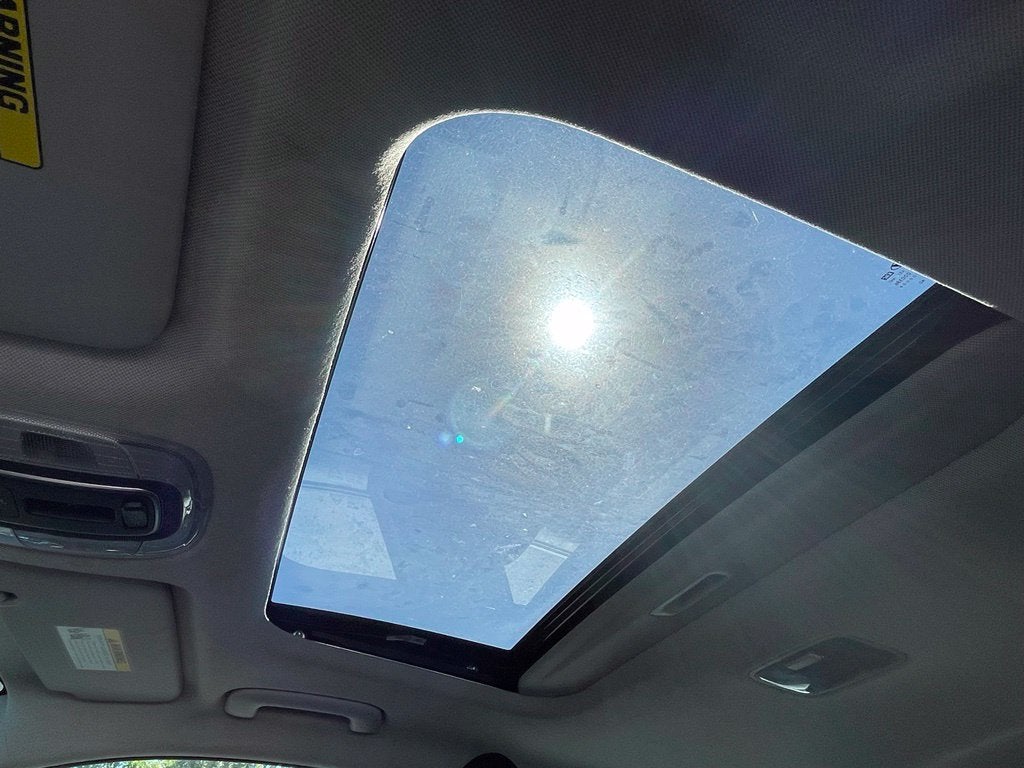 2025 Hyundai Elantra SEL Convenience Moonroof, Clean CarFax, One Owner