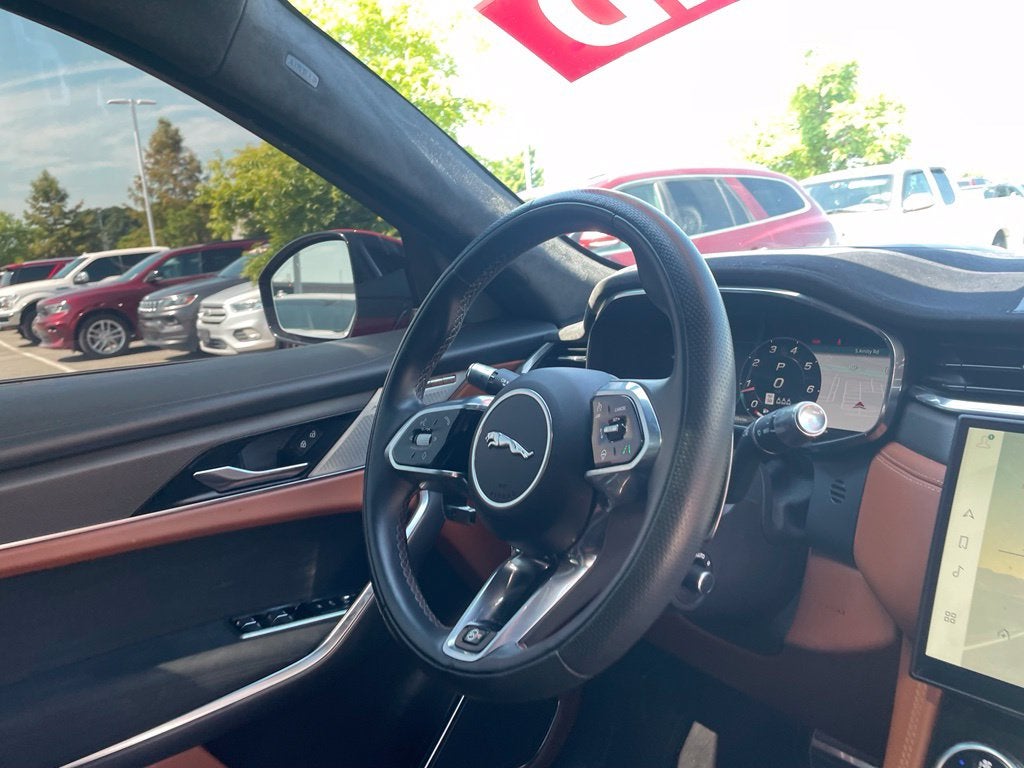 2023 Jaguar F-PACE SVR Clean CarFax, Leather, Moonroof