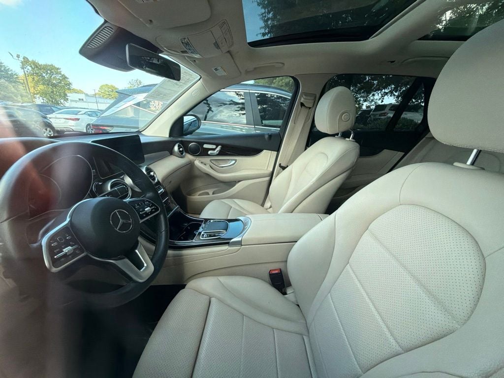 2022 Mercedes-Benz GLC GLC 300 Pano Moonroof, Clean CarFax
