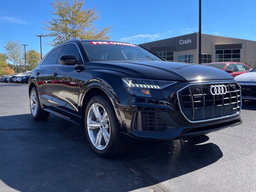 2023 Audi Q8 55 Premium Plus quattro, Pano Roof, Leather, Clean CarFax, One Own