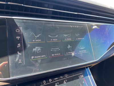 2023 Audi Q8 55 Premium Plus quattro, Pano Roof, Leather, Clean CarFax, One Own