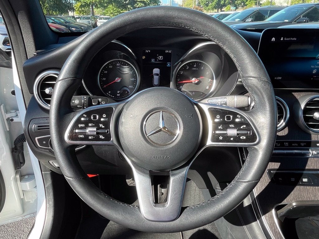 2020 Mercedes-Benz GLC GLC 300 Pano Roof, Leather, Low Miles, One Owner