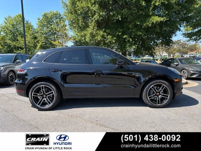 2020 Porsche Macan Base Pano Roof, BOSE, 20" Wheels, Heated & Cooled Seats