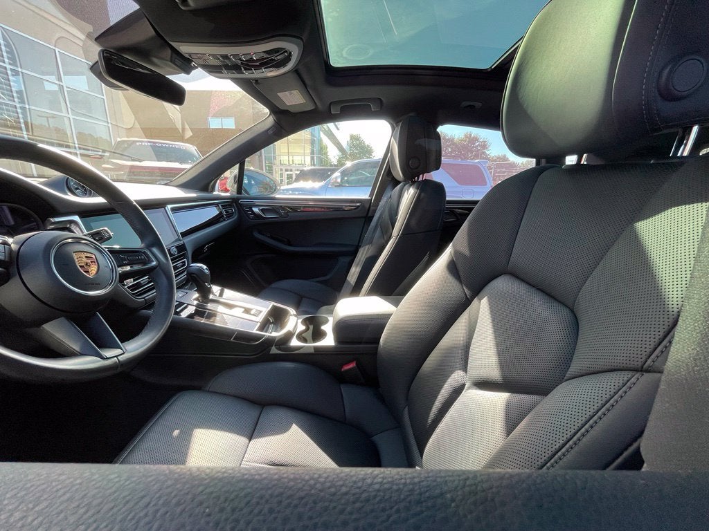2022 Porsche Macan S Clean CarFax, One Owner, Low Miles