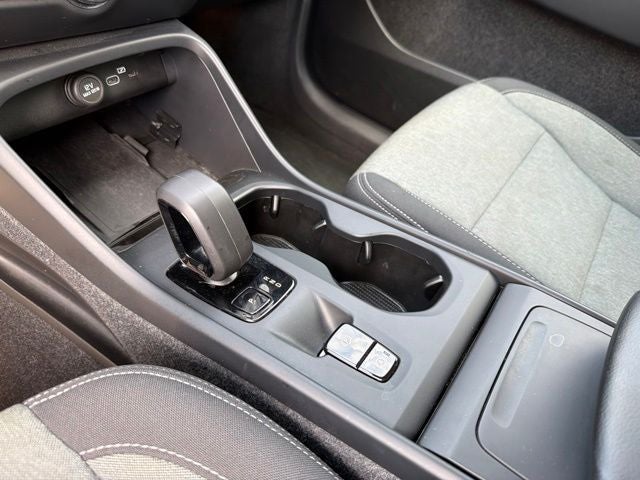 2024 Volvo XC40 B5 Core