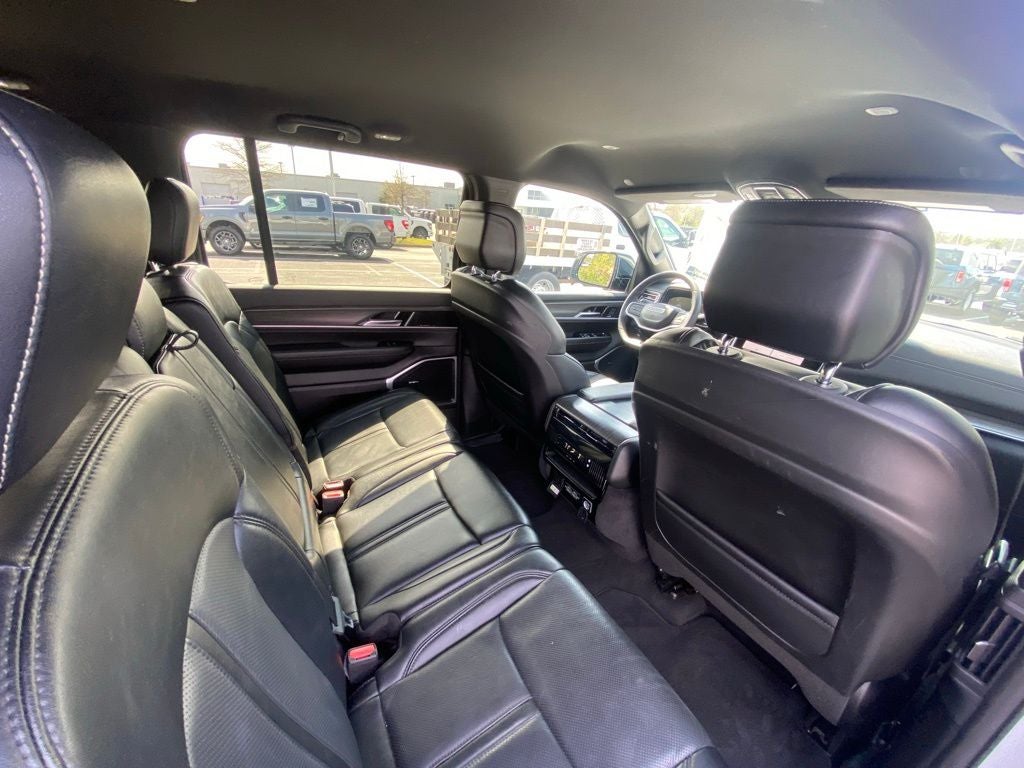 2023 Jeep Wagoneer Series II