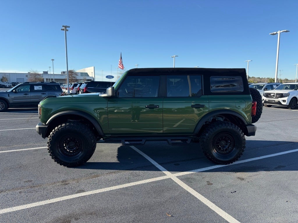 2023 Ford Bronco Base