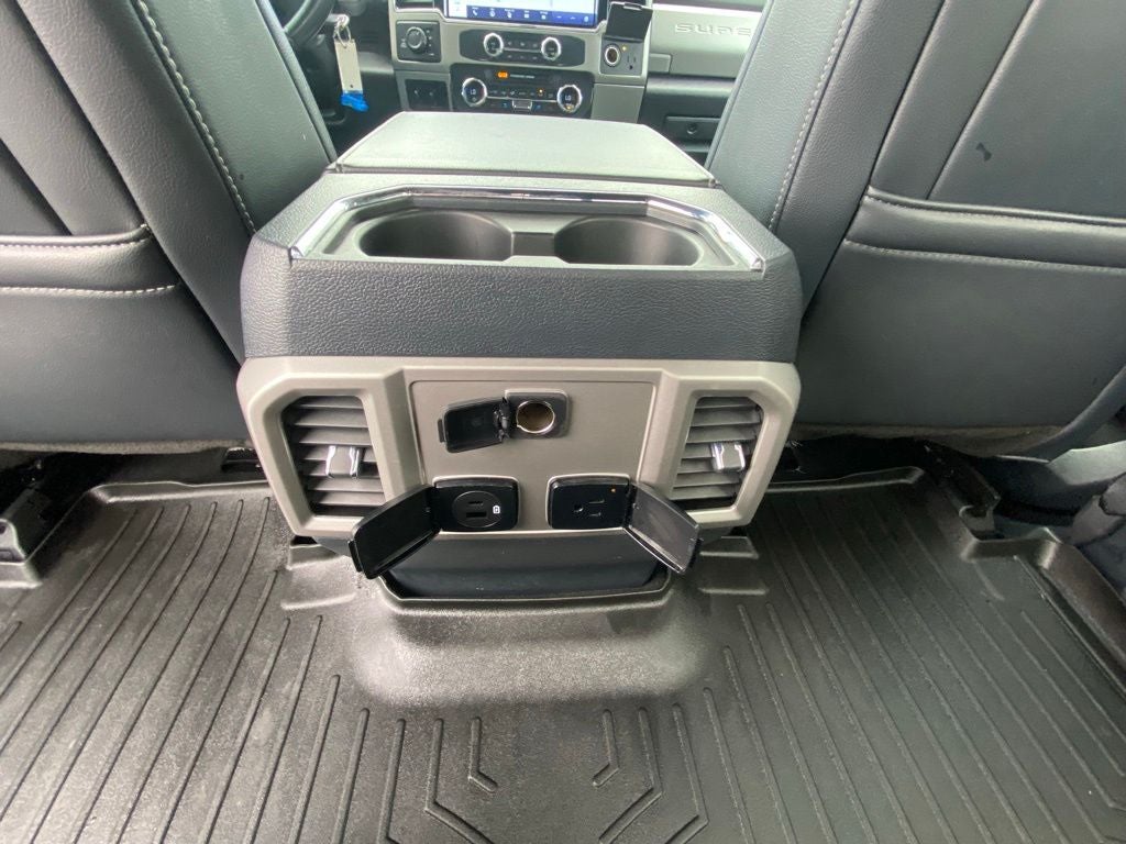 2022 Ford F-250SD Lariat