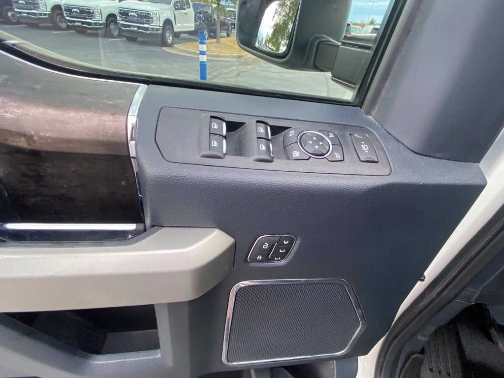 2022 Ford F-350SD Lariat