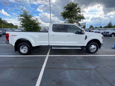 2022 Ford F-350SD Lariat