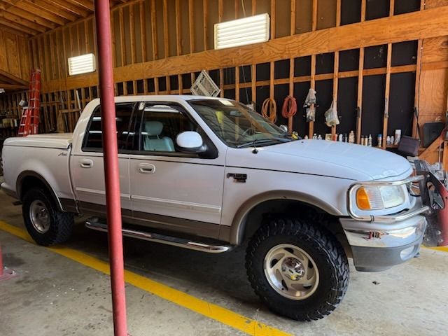 2001 Ford F-150 XLT
