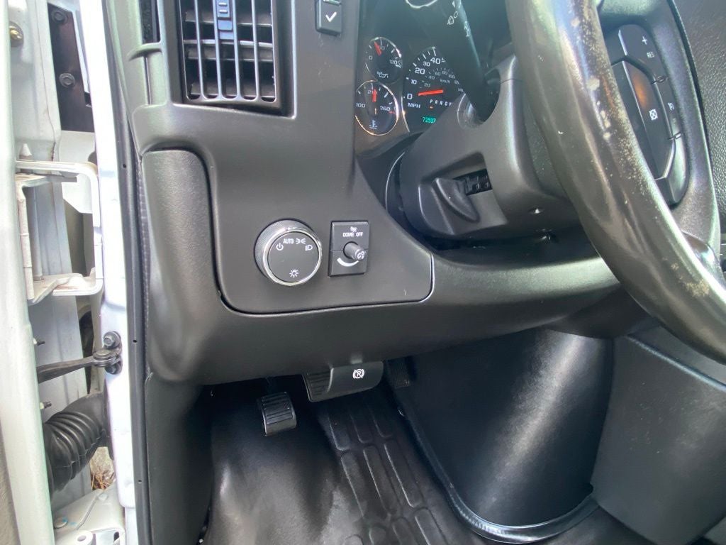 2022 Chevrolet Express 2500 Work Van Cargo