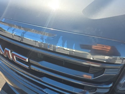 2022 GMC Acadia AT4