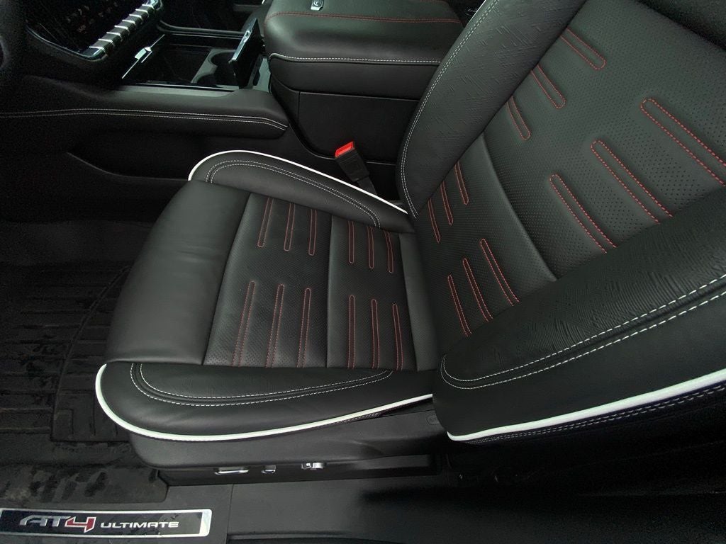 2025 GMC Yukon AT4 Ultimate